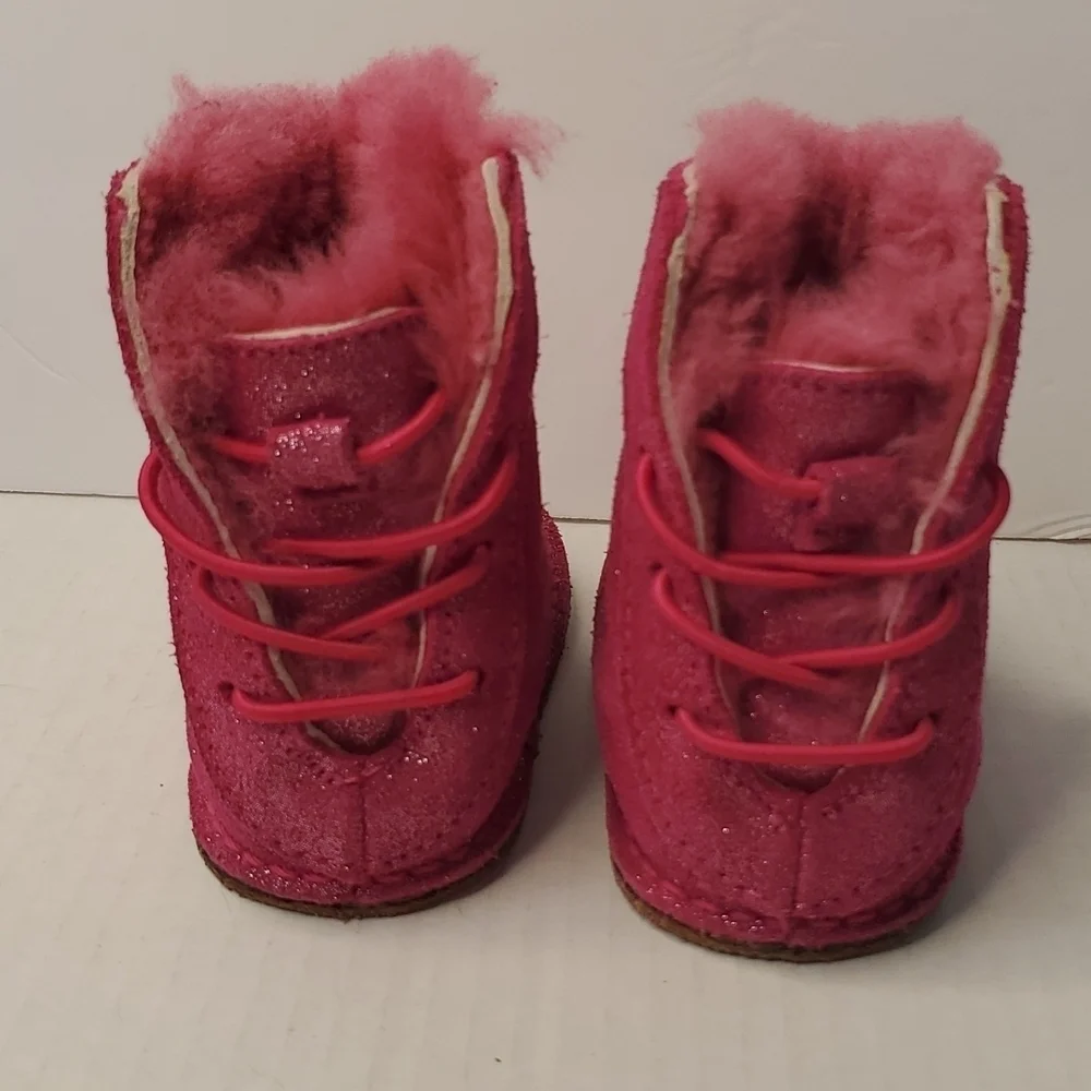 Ugg baby girl Sheepskin & Leather sparkly boots